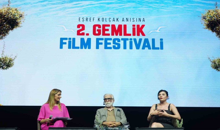 2. Gemlik Film Festivalinin açılışını Cezmi Baskın ve Gonca Vuslateri yaptı