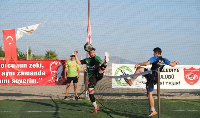 3üncü Geleneksel Alanya Belediyesi Ayak Tenisi 100. Yıl Türkiye kupası yapıldı