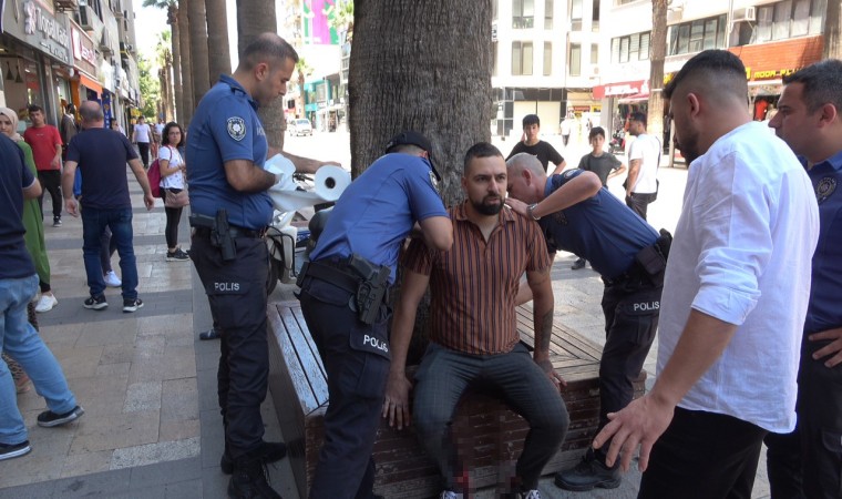 6 yerinden bıçaklandı, polislerin yanına kaçarak kurtuldu