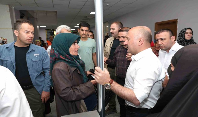 Açık kapı milletin kapısı olmayı sürdürüyor