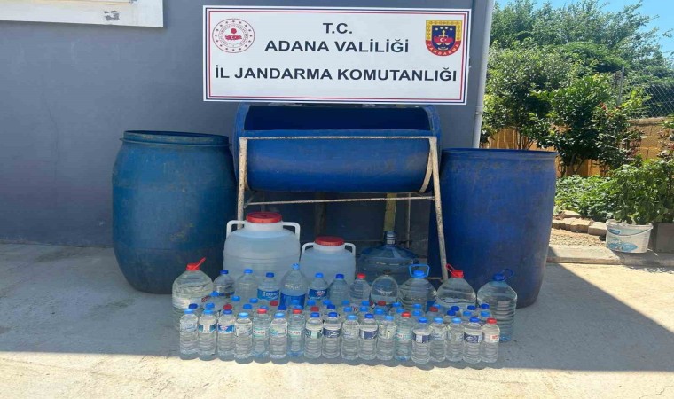 Adanada bin 50 litre sahte içki ele geçirildi