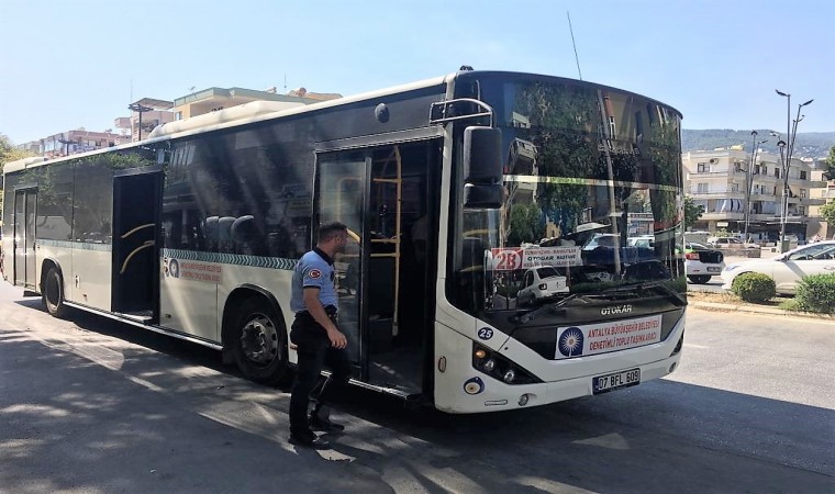 Alanyada taksi ve halk otobüsleri denetlendi