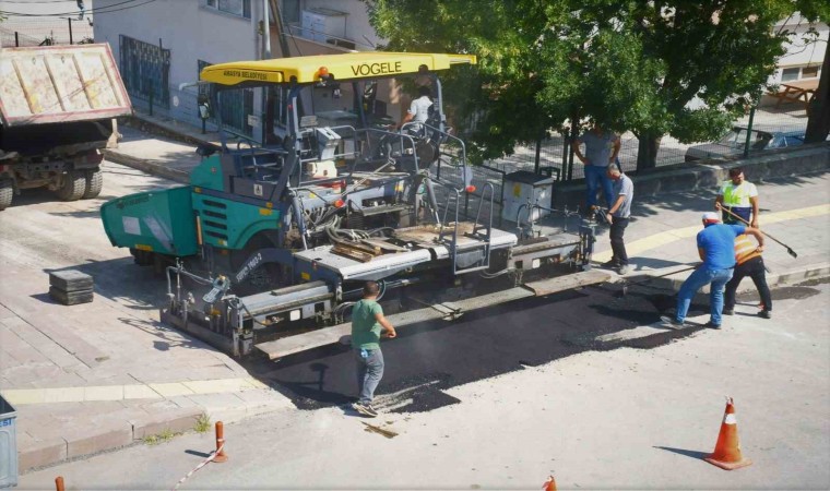 Amasya Belediyesi bozuk yolları asfaltlıyor