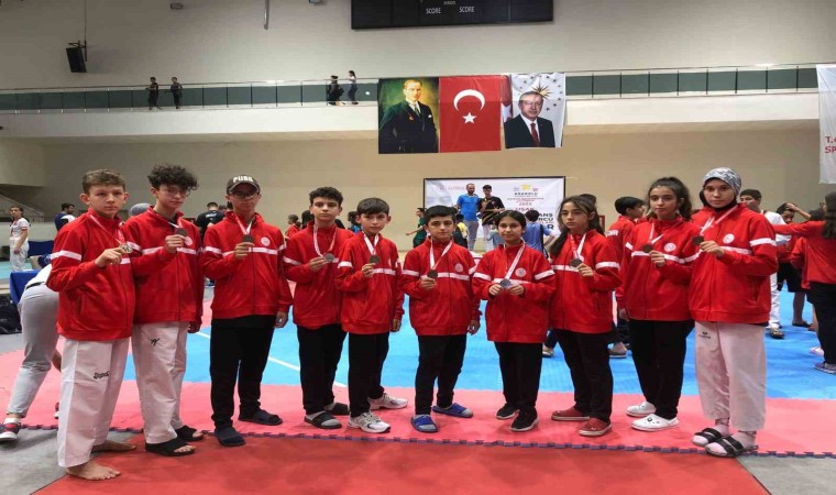 Anadolu Yıldızlar Ligi Taekwondo Grup Müsabakalarında büyük başarı elde ettiler