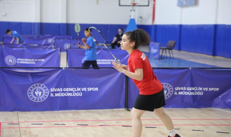 ANALİG badminton grup müsabakaları Sivasta başladı