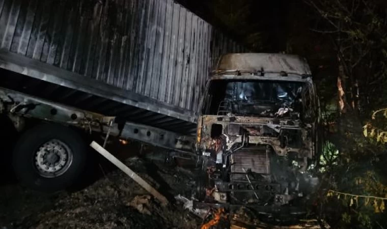 Ankara’da Makine ve Kimya Endüstrisi yakınında yanan TIR’daki patlama endişe yarattı