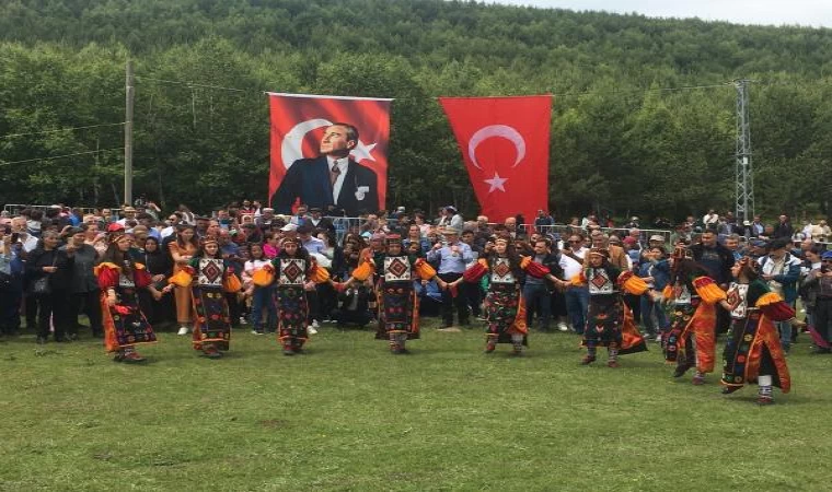 Atatürk silüetine pandemiden sonra bulut engeli