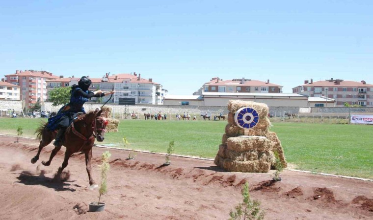 Atlı Okçuluk Türkiye Şampiyonası Çeyrek Final müsabakaları Akşehirde başladı