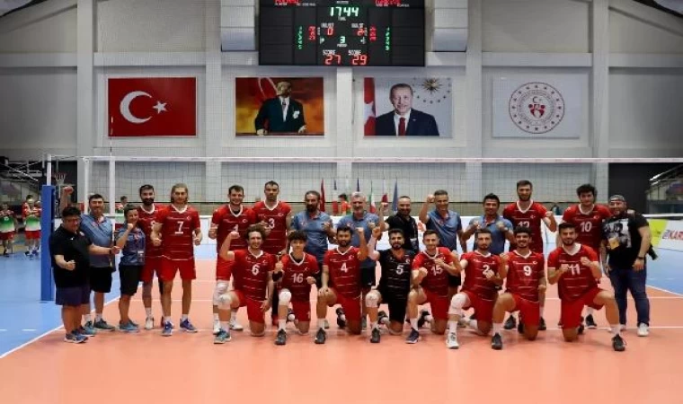 Avrupa İşitme Engelliler Voleybol Şampiyonası’nda 1 altın, 1 gümüş madalya