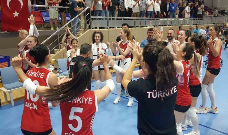 Avrupa Voleybol Şampiyonasında çifte sevinç