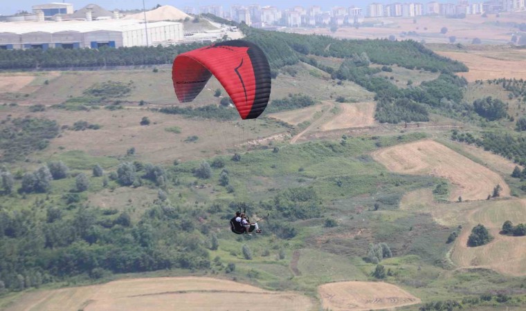 Ayakları yerden kesen festival