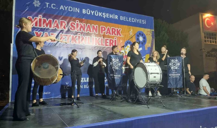 Aydın Büyükşehir Belediyesinden Mimar Sinan Parkında müzik resitali