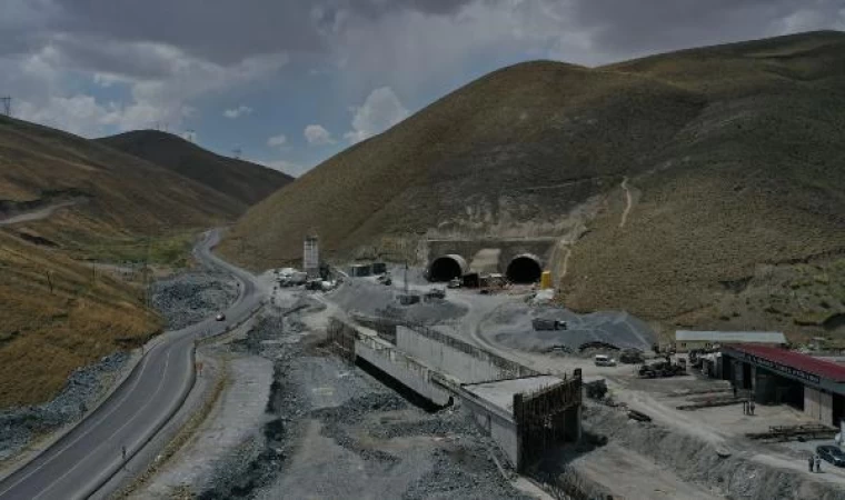 Bakan Uraloğlu: Deprem bölgesinde sıkıntıları gidermede önemli bir aşamaya geldik (4)