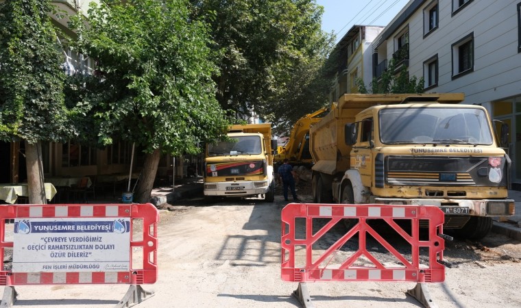 Barbaros Mahallesinde yol yenileme çalışması başladı