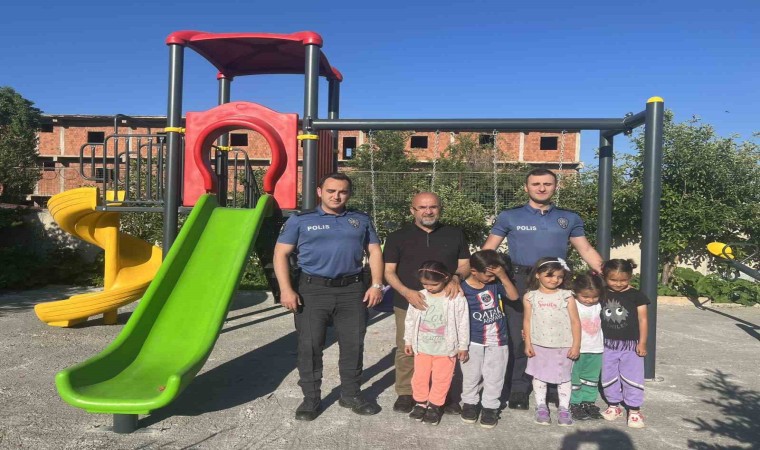 Başkan Altun, polis çocuklarını unutmadı