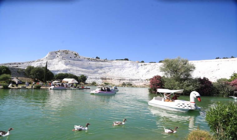 Bayram tatilinin gözdesi ‘Pamukkale oldu