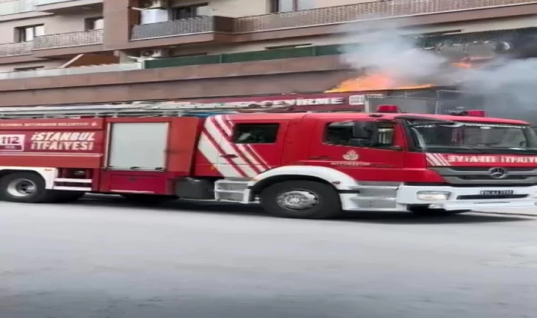 Beylikdüzü’ndeki restoran yangınına esnaf müdahale etti