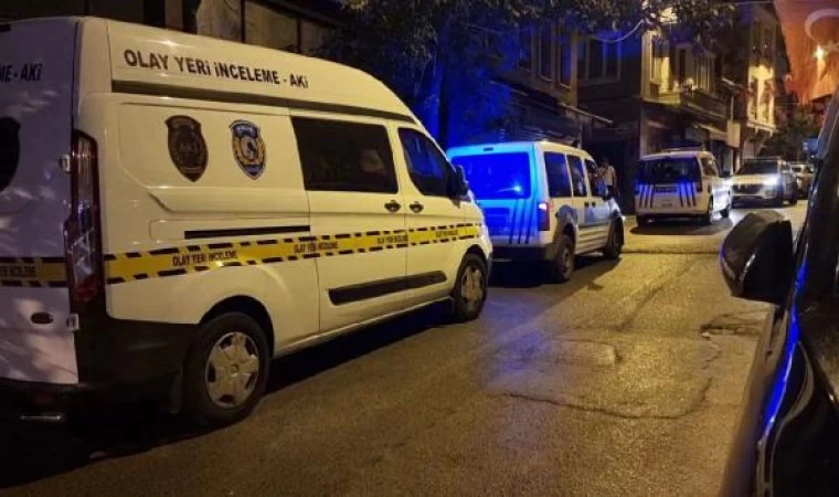 Beyoğlu’nda iki grup arasında silahlı kavga: 3 yaralı