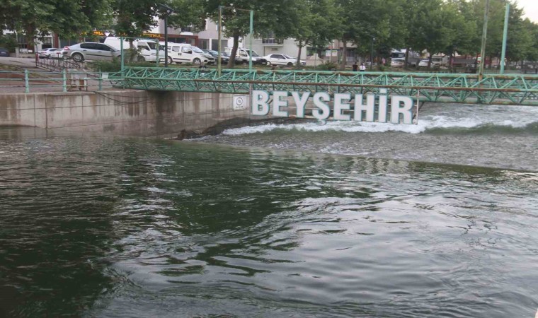 Beyşehir Gölünden Konya Ovasına su verilmeye başlandı