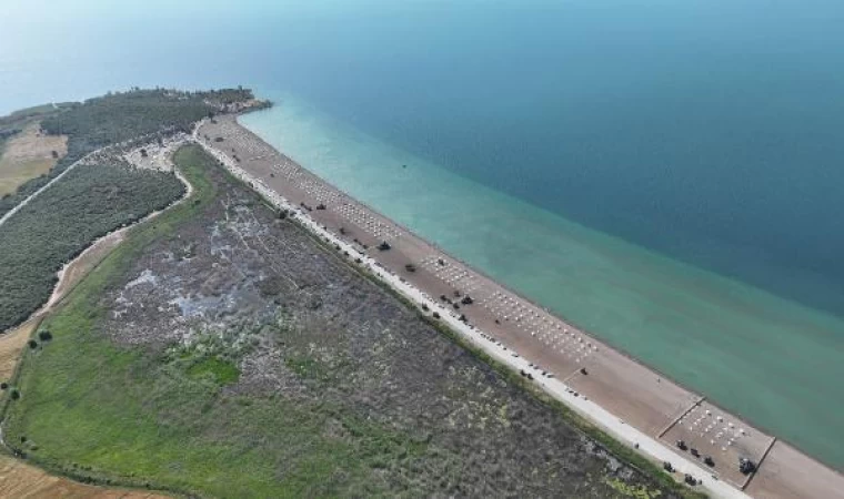 Beyşehir Gölü’nün plajları, Ege ve Akdeniz sahillerini aratmıyor