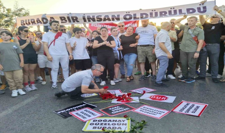 Bisikletliler ölen arkadaşları için bir araya geldi