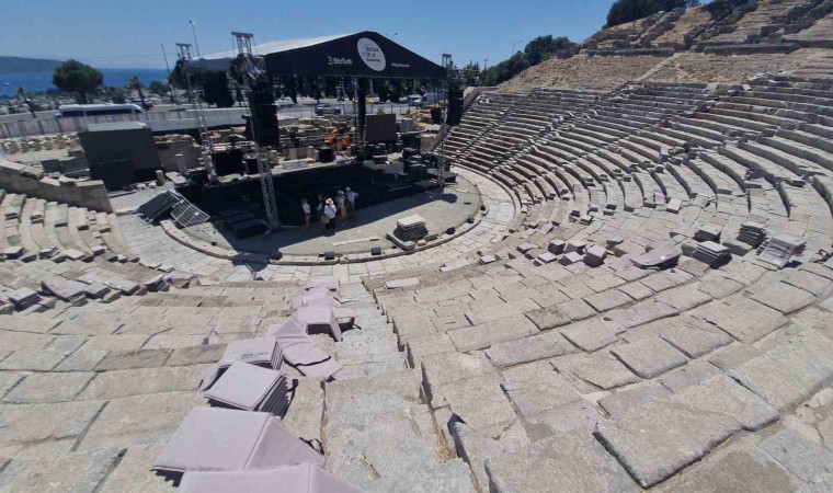 Bodrum Antik Tiyatrodaki konserler eleştirilerin hedefi oldu