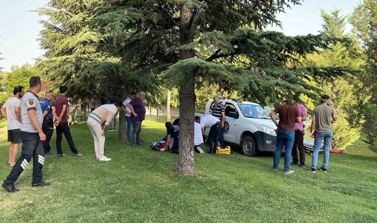 Boğulma tehlikesi geçiren genç 50 dakikalık müdahale ile hayata döndü