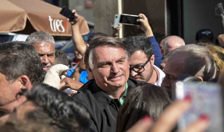 Bolsonaro 2030 yılına kadar siyasetten men edildi