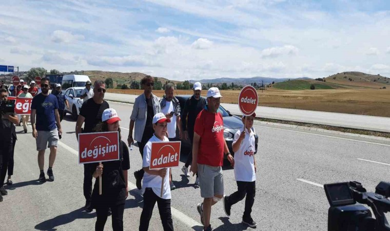 Bolu Belediye Başkanı Özcan: “Genel Başkan o kadar rahat ki sanki sınıf başkanlığı seçimini kaybetmiş gibi”