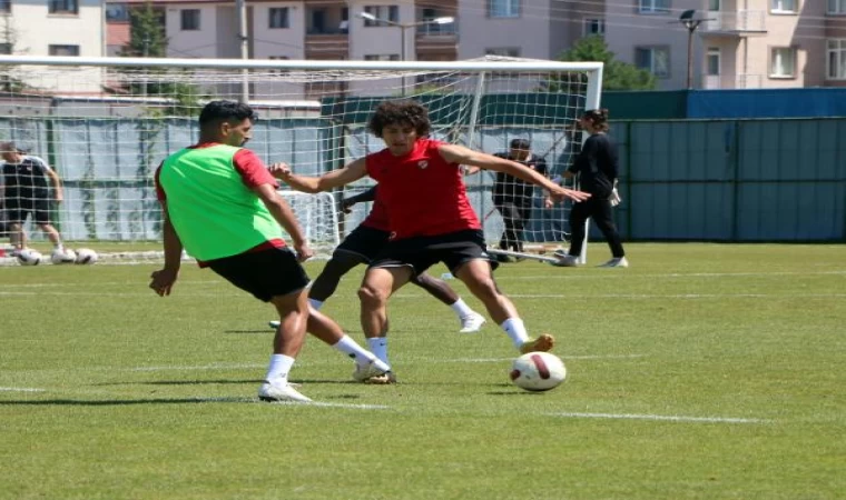 Boluspor Teknik Direktörü Altay: Sahada dominant bir oyun oynayacağız