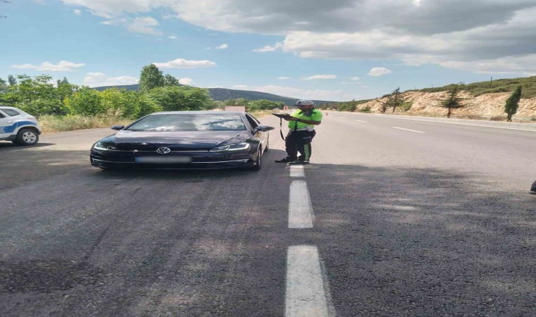 Burdur Emniyetinin radarlı hız denetiminde 297 araca ceza uygulandı