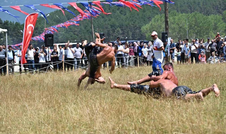 Bursada Ata Sporları nefes kesti