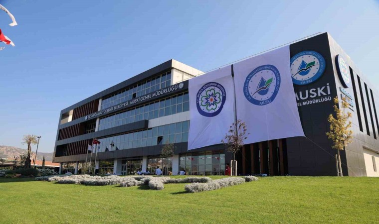 Büyükşehir elektrik kaynaklı su kesilmesinin önüne geçmek için yoğun mesai harcadı