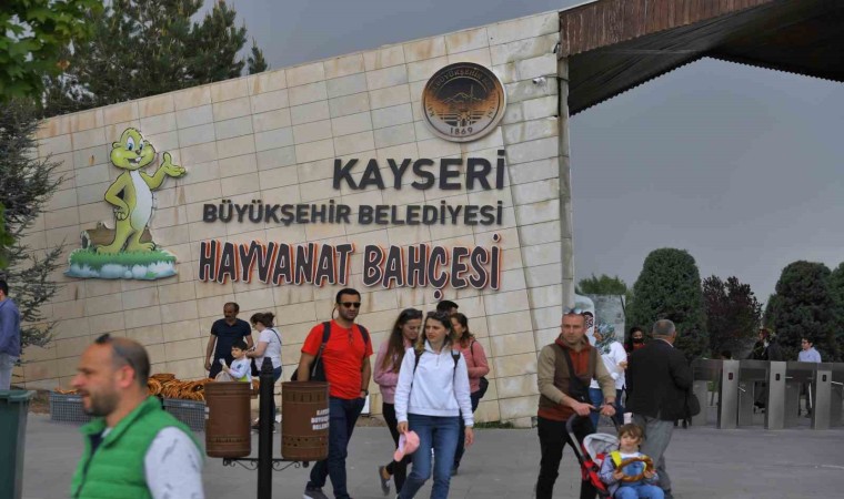 Büyükşehir Hayvanat Bahçesini Kurban Bayramında 65 bin kişi ziyaret etti