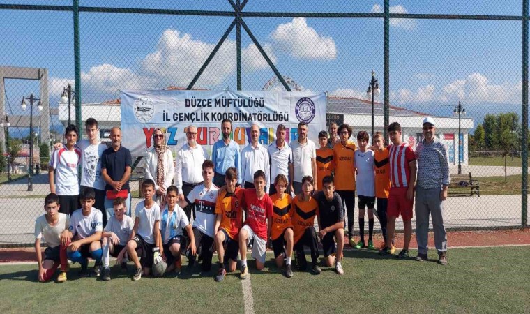 Camiler arası futbol turnuvası başladı