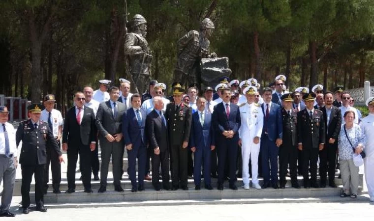 Çanakkale Şehitler Abidesi’nde 15 Temmuz anması