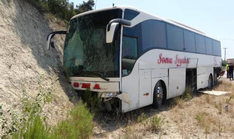 Çanakkale’de yolcu otobüsü şarampole düştü: 5 yaralı