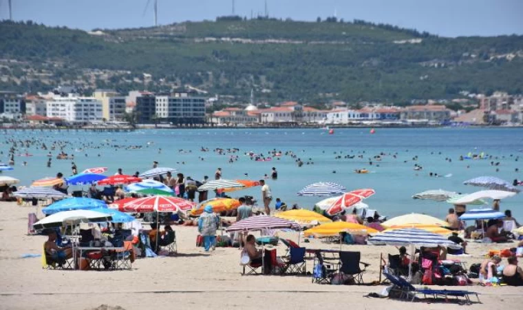 Çeşme’de bayram tatilinin son gününde de yoğunluk