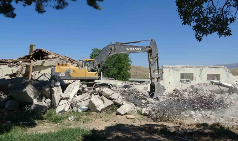 Deprem Sultansuyu Harasında 235 milyonluk tahribata neden oldu