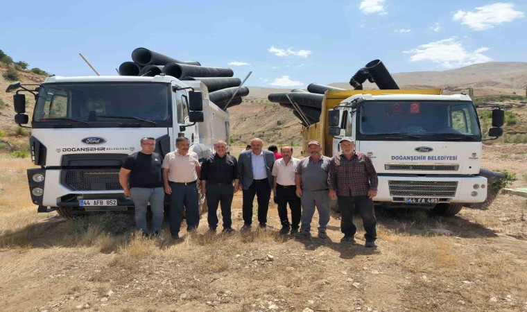 Depremin vurduğu Doğanşehirde yaralar sarılıyor