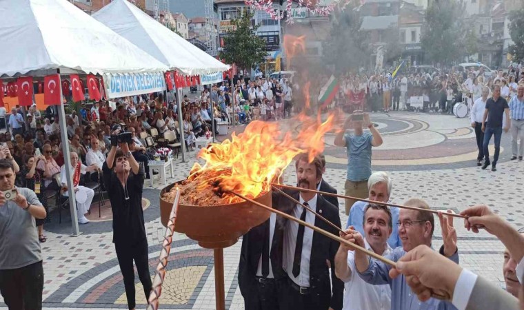 Devrekte festival meşalesi ateşlendi