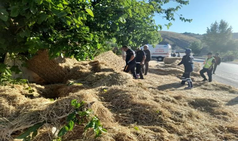 Devrilen TIR’dan fırlayan balyanın altında kalıp, öldü