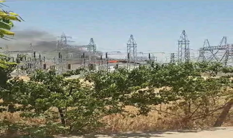 Diyarbakır’da elektrik santral deposunun çatısında yangın