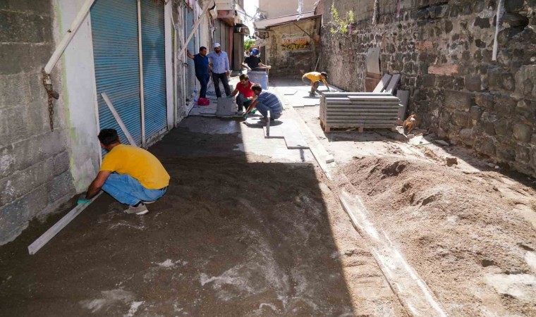 Diyarbakırda sokaklar yenileniyor