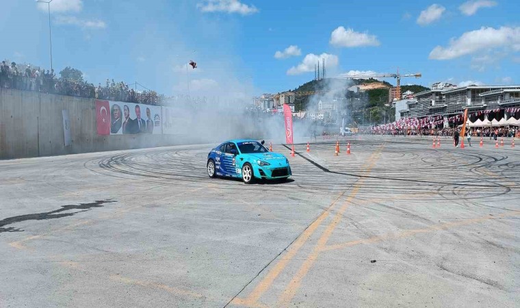 Drift gösterisi adrenalin dolu anlar yaşattı