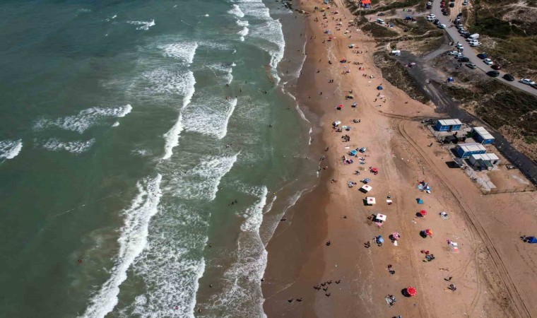 El Nino sıcakları etkisini göstermeye başladı, vatandaşlar halk plajına koştu