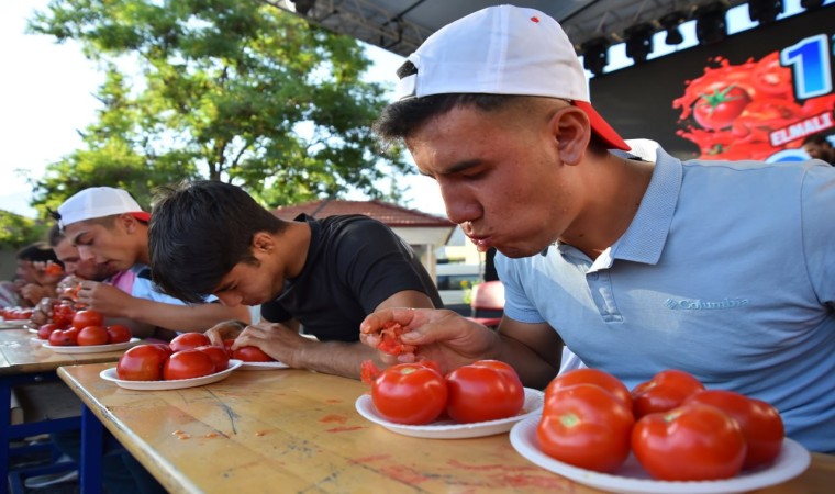 Elmalıda domates festivali renkli görüntülere sahne oldu