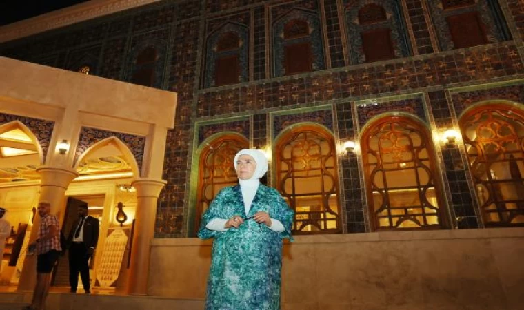 Emine Erdoğan Katara Camii’ni gezdi