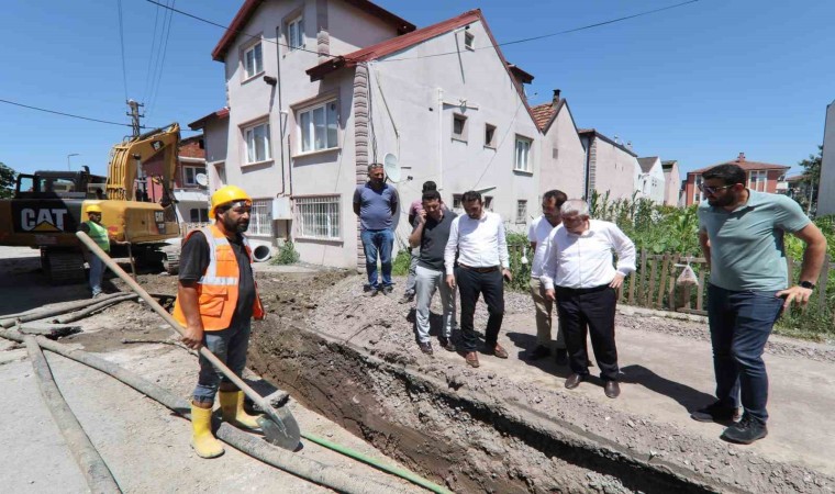 Erenlerin iki mahallesinde altyapı çalışmaları sürüyor