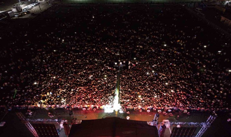 Ergani Belediyesi Kültür Festivaline 3 günde 10 binlerce kişi katıldı